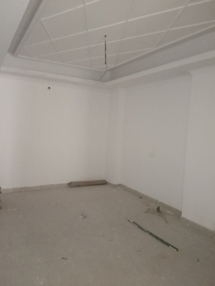 Room, surya-apartments-mahanagar 3.5 Bedroom 1725 Sq.Ft. Apartment In Mahanagar Lucknow 9299125