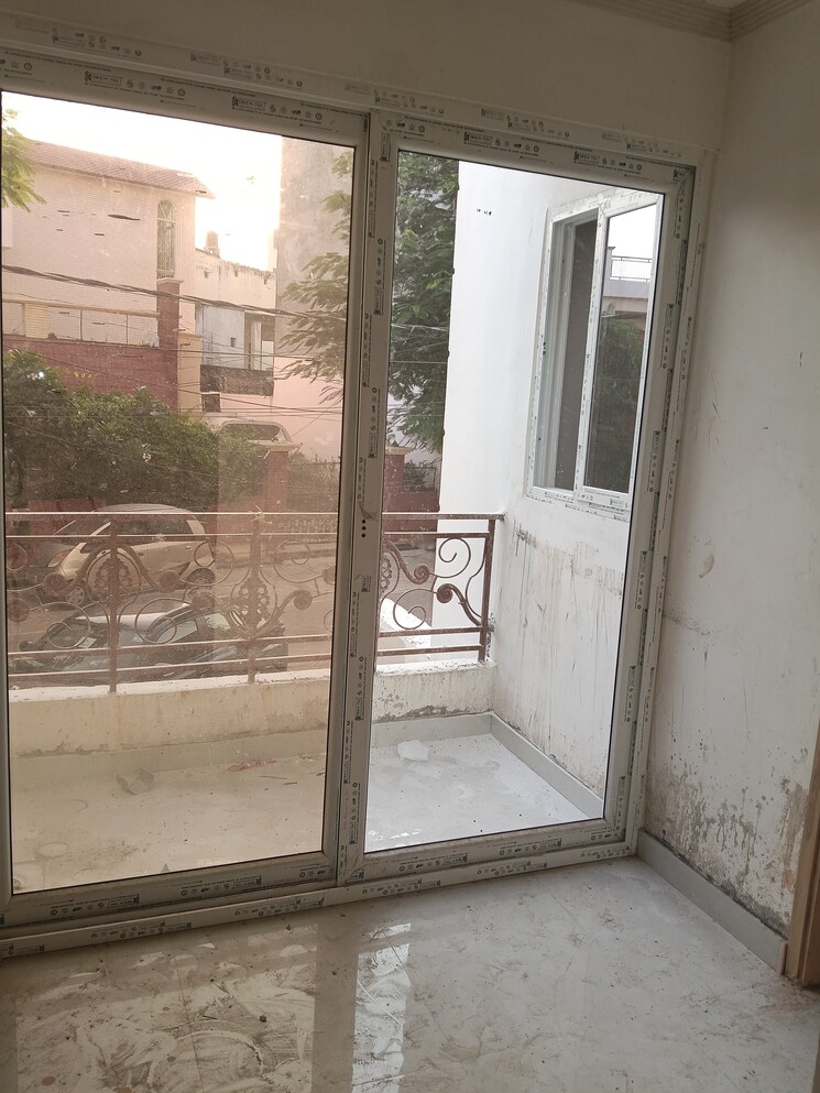 Balcony, surya-apartments-mahanagar 3.5 Bedroom 1725 Sq.Ft. Apartment In Mahanagar Lucknow 9299125