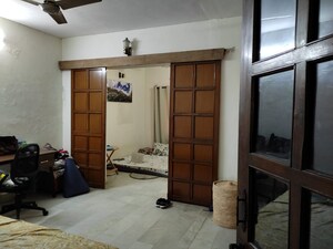Living Room in 2 BHK Builder Floor at Green Park – for Rent