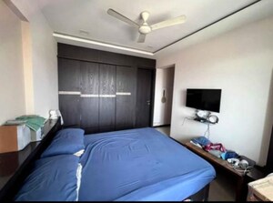 Bedroom in 2 BHK Apartment at Platinum Heritage, Ghodbunder Road – for Rent