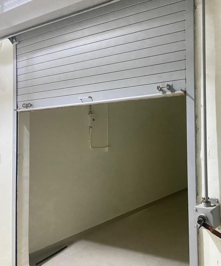 Room, anand nagar Commercial Shop 355 Sq.Ft. In Anand Nagar Thane 9299073