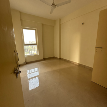 Room in 3 BHK Apartment at GLS South Avenue, Sector 92 – for Rent