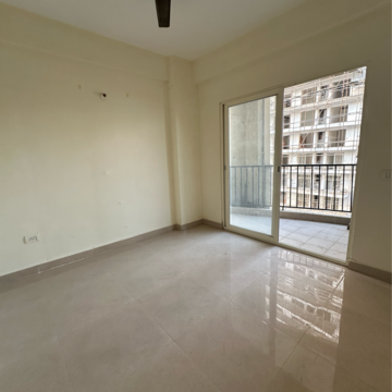 Room in 3 BHK Apartment at GLS South Avenue, Sector 92 – for Rent