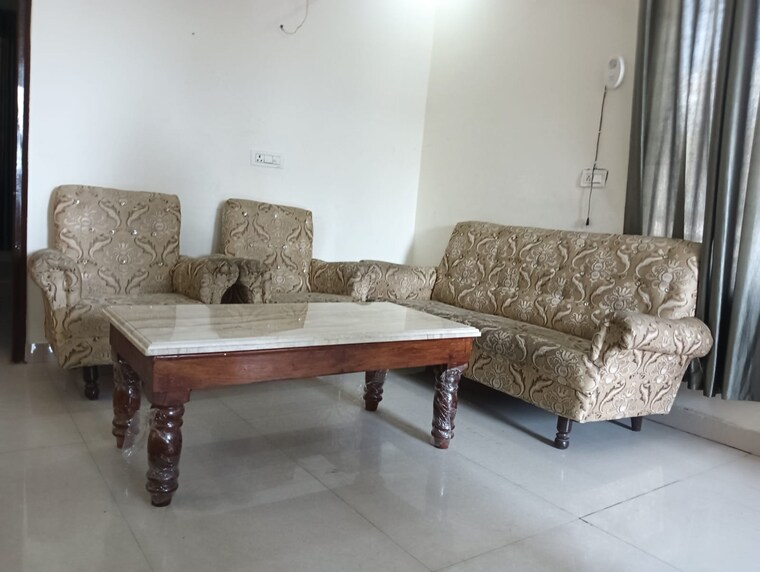 Living Room, sunshine-enclave 3 Bedroom 1700 Sq.Ft. Apartment In Vip Road Zirakpur 9299148