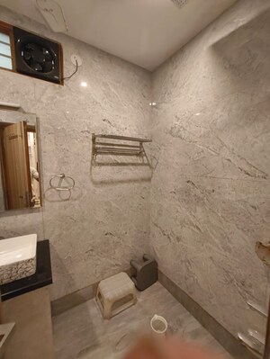 Master Bedroom in 3 BHK Builder Floor at Alaknanda – for Rent