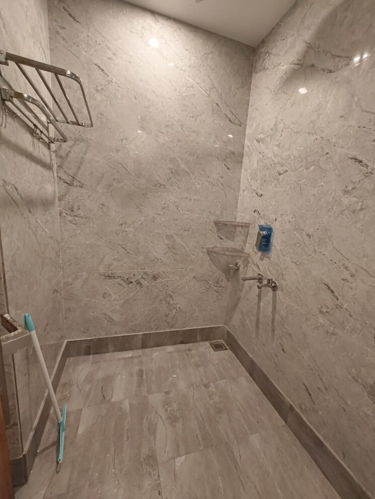 Bathroom, alaknanda 3 Bedroom 1500 Sq.Ft. Builder Floor In Alaknanda Delhi 9299146
