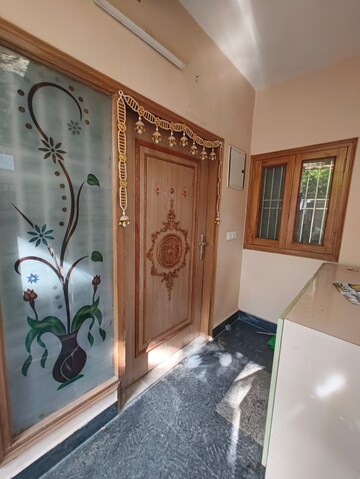Furnished Amenities in 3 BHK Builder Floor at Alaknanda – for Rent