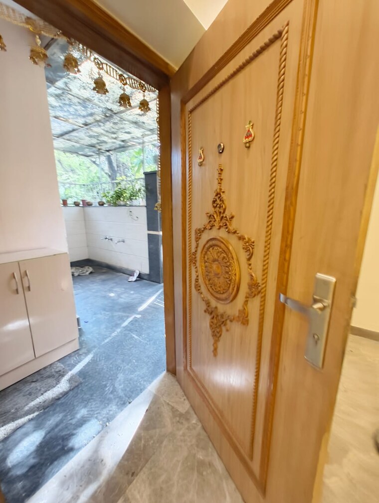 undefined, alaknanda 3 Bedroom 1500 Sq.Ft. Builder Floor In Alaknanda Delhi 9299146