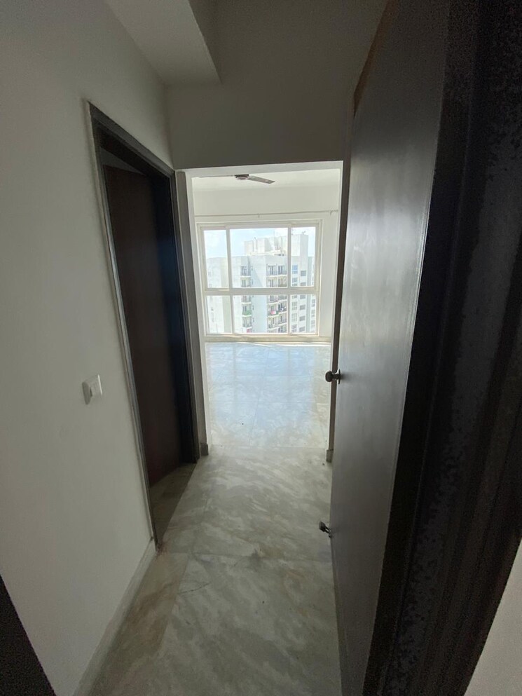 Room, umang-winter-hills 3 Bedroom 1822 Sq.Ft. Apartment In Sector 77 Gurgaon 9299168