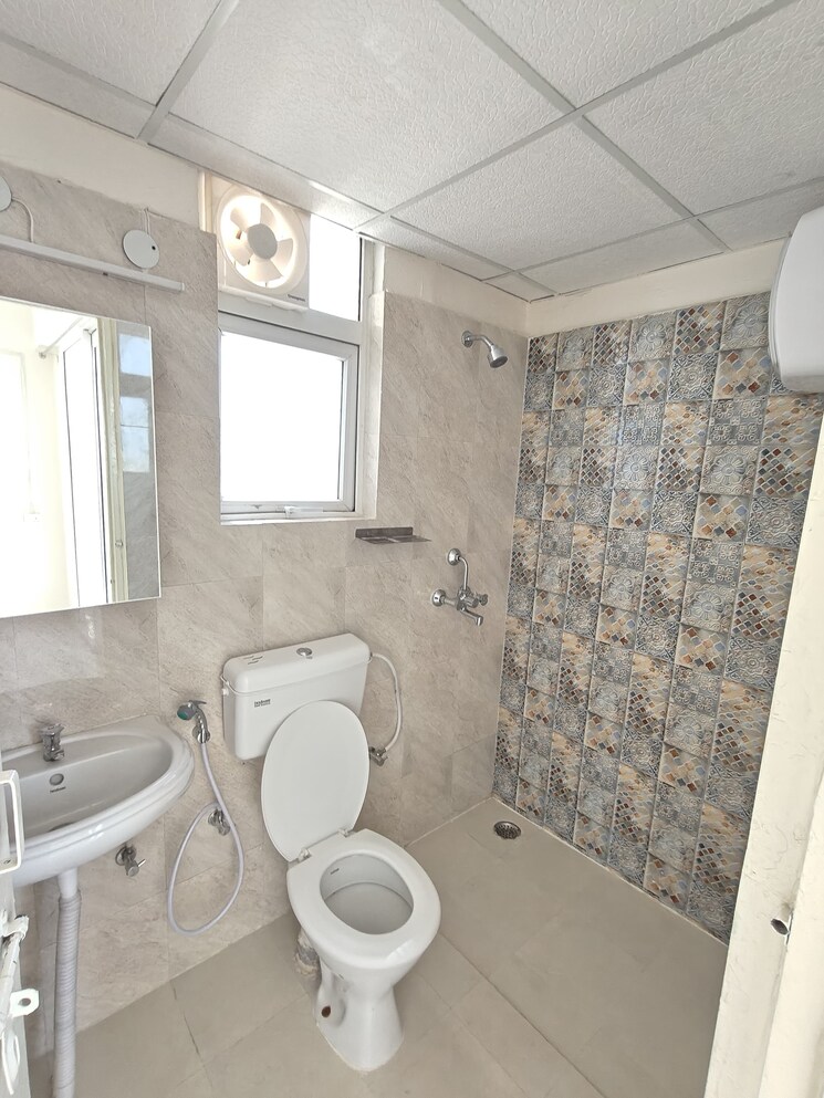 Bathroom, signature-the-millennia-2 2 Bedroom 681 Sq.Ft. Apartment In Sector 37d Gurgaon 9299164