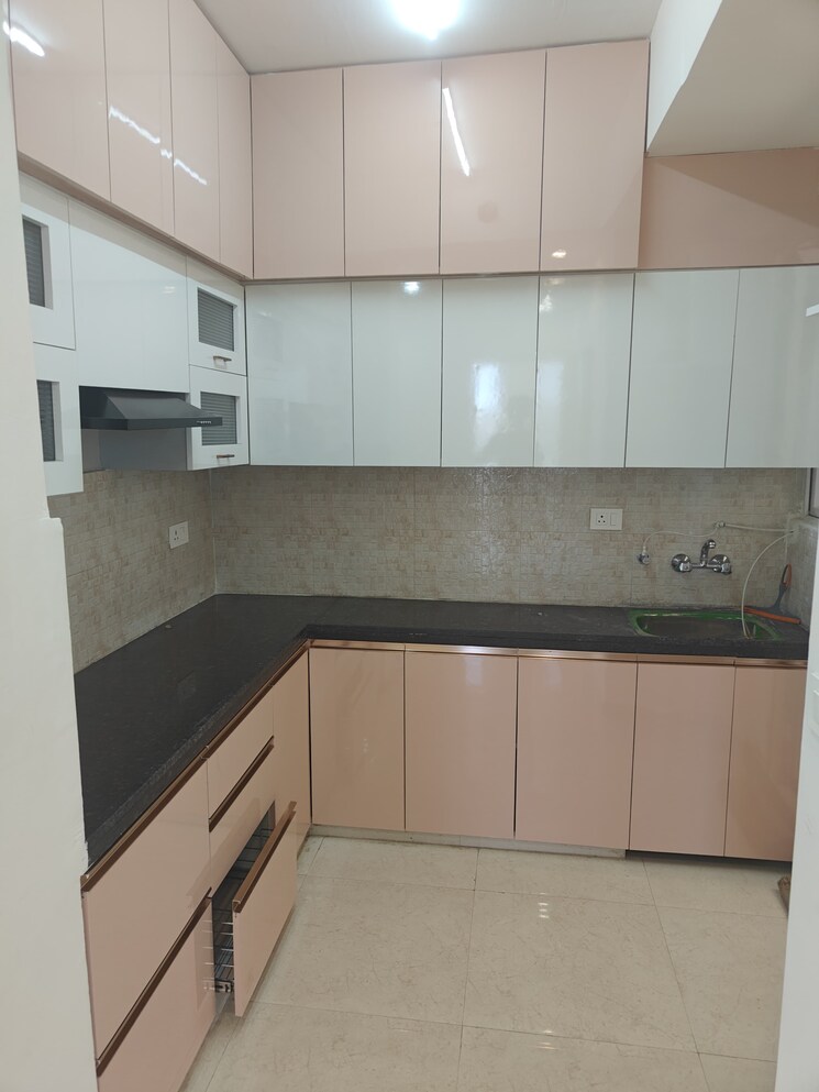 Kitchen, signature-the-millennia-2 2 Bedroom 681 Sq.Ft. Apartment In Sector 37d Gurgaon 9299164