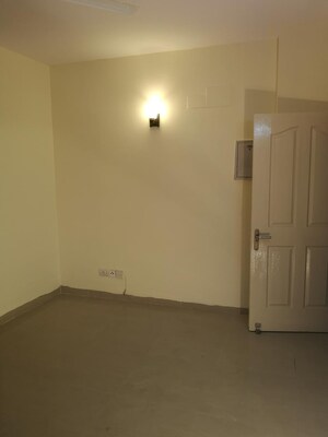 Room in 3 BHK Apartment at Tulip Orange, Sector 70 – for Sale