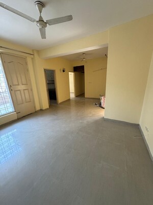 Room in 3 BHK Apartment at Tulip Orange, Sector 70 – for Sale