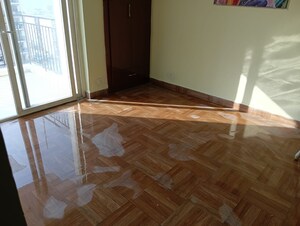 Room in 2 BHK Apartment at KLJ Platinum Heights, Sector 77 – for Sale