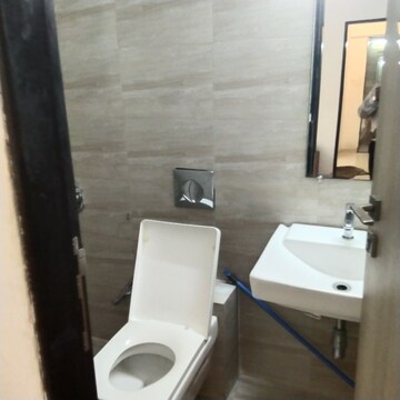 Master Bedroom in 1 BHK Apartment at Kanakia Spaces Sevens, Andheri East – for Rent