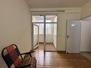 Room in 2 BHK Apartment at Tulip Lemon, Sector 69 – for Sale