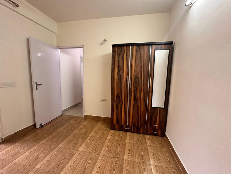 Room, tulip-lemon 2 Bedroom 540 Sq.Ft. Apartment In Sector 69 Gurgaon 9299195