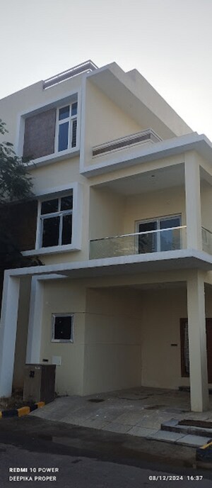 4 BHK Villa For Sale in SM Enclave Kismatpur, Kismatpur