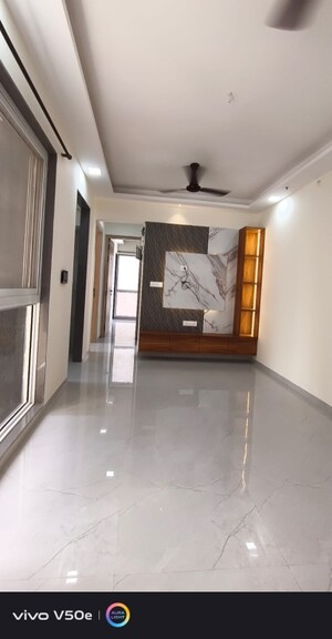 Room in 2 BHK Apartment at MG Complex, Vashi Sector 11 – for Rent