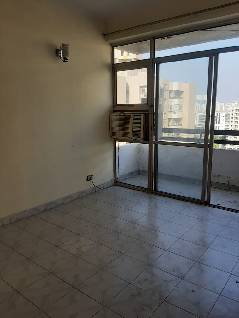 Room, pyramid-urban-homes 2 Bedroom 580 Sq.Ft. Apartment In Sector 70a Gurgaon 9299266