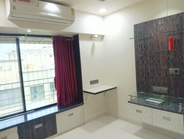 2 BHK Apartment For Rent in Dheeraj Valley, Goregaon East