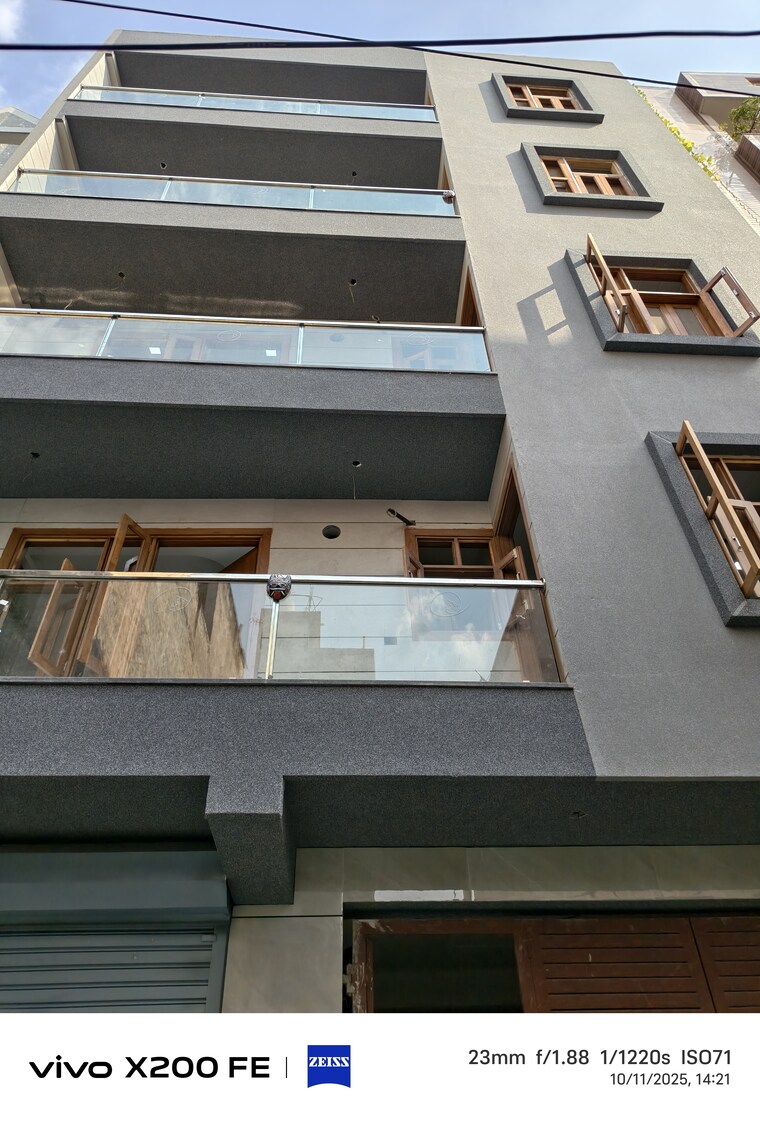 undefined, palam 4 Bedroom 1000 Sq.Ft. Builder Floor In Palam Delhi 9299292