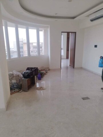 Room in 4 BHK Apartment at Indiabulls Enigma, Sector 110 – for Sale