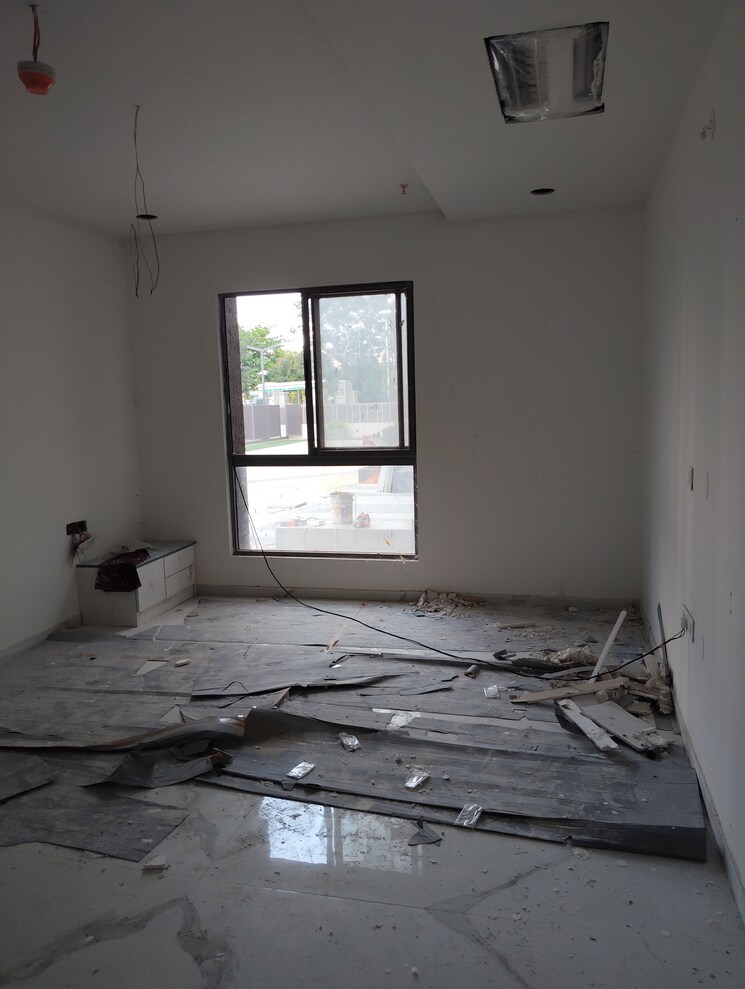 Room, dsr-the-classe 3 Bedroom 2550 Sq.Ft. Apartment In Narsingi Hyderabad 9299347