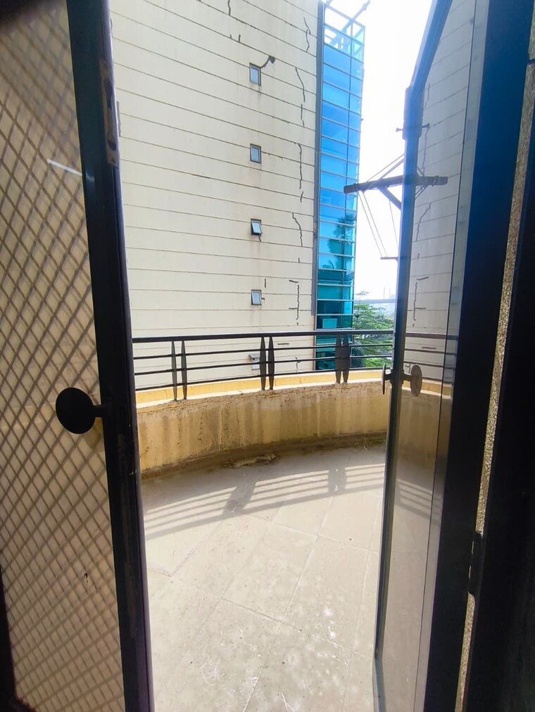 Balcony, aster-tower 3 Bedroom 1500 Sq.Ft. Apartment In Goregaon East Mumbai 9299354