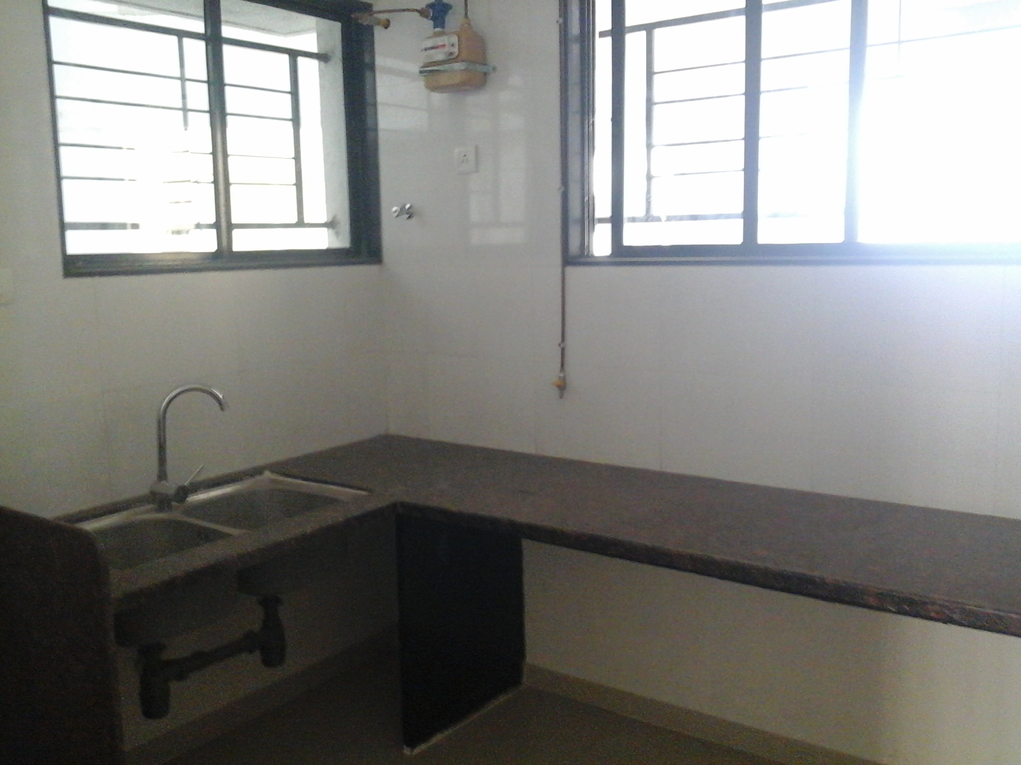 2 BHK Apartment For Rent in Yashoda Golden Trellis