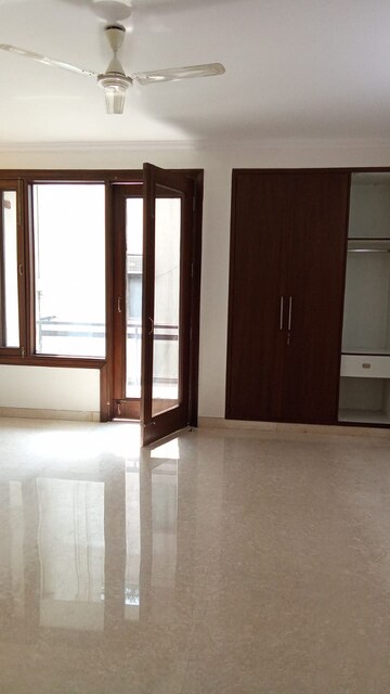 Room in 4 BHK Builder Floor at East Of Kailash – for Rent