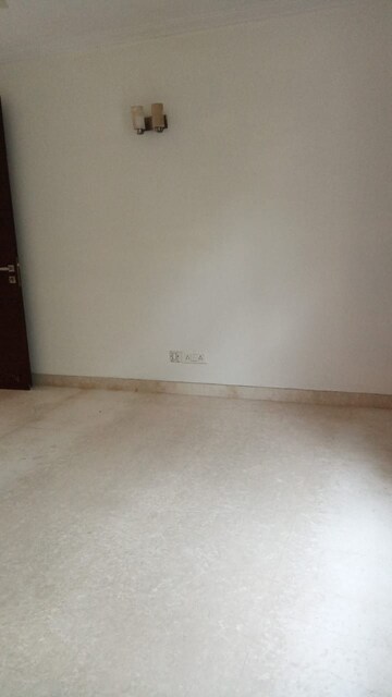 Room in 4 BHK Builder Floor at East Of Kailash – for Rent