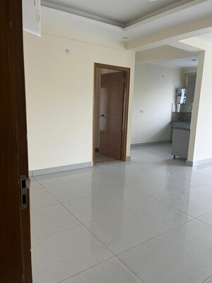 Room in 2 BHK Apartment at Rajpur Road – for Sale