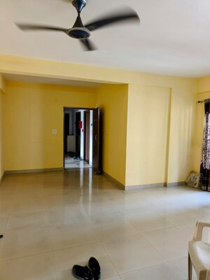 Room in 2 BHK Apartment at Siddha Galaxia, Rajarhat – for Rent