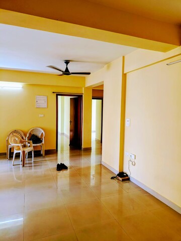 Room in 2 BHK Apartment at Siddha Galaxia, Rajarhat – for Rent