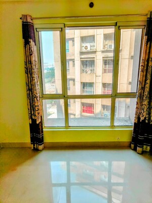 Room in 2 BHK Apartment at Siddha Galaxia, Rajarhat – for Rent