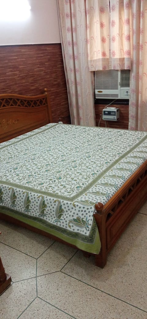 1 RkIndependent House For Rent in Sector 30