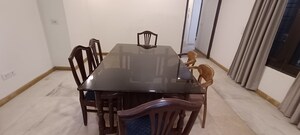 Team Area in 6+ BHK Builder Floor at DLF Royale Residences, Dlf Phase I – for Rent