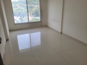 Master Bedroom in 3 BHK Apartment at Shri Senapati Bapat CHS, Senapati Bapat Road – for Rent