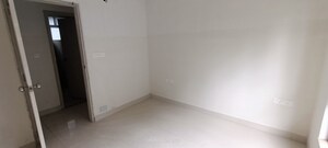 Room in 4 BHK Apartment at New Town Action AreA-Iii – for Rent