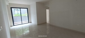 Room in 4 BHK Apartment at New Town Action AreA-Iii – for Rent