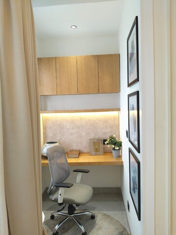 Furnished Amenities in 3.5 BHK Apartment at Signature Global Daxin Vistas, Bhondsi – for Sale