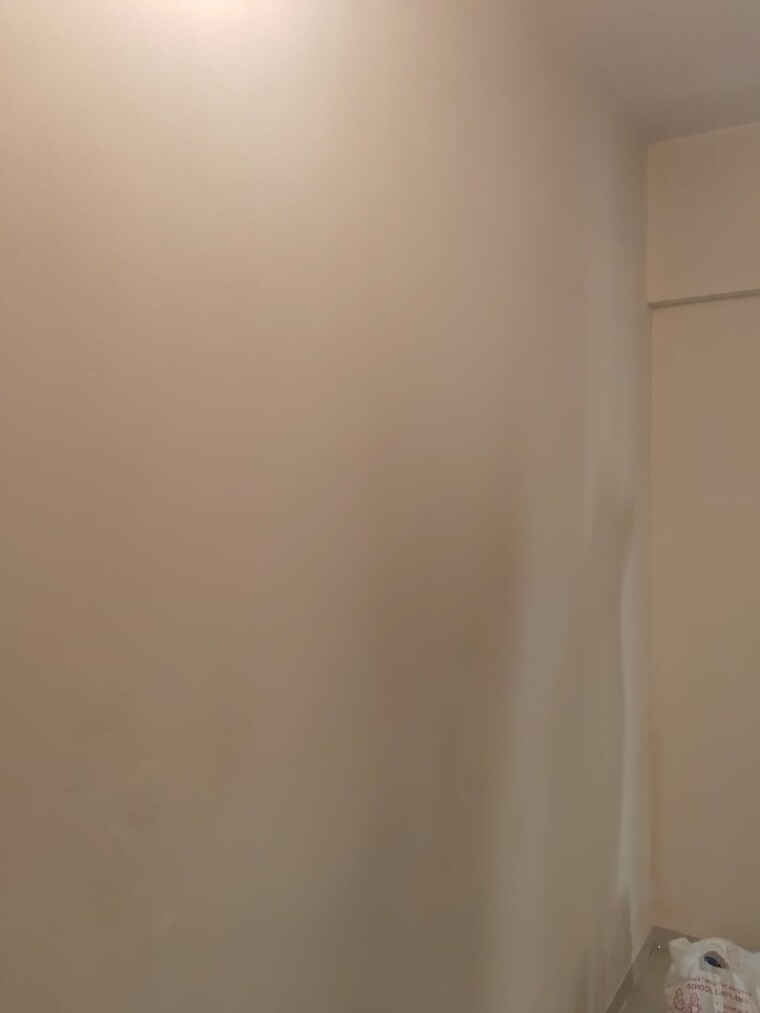 Room, raunak-heights 1 Bedroom 405 Sq.Ft. Apartment In Ghodbunder Road Thane 9299600