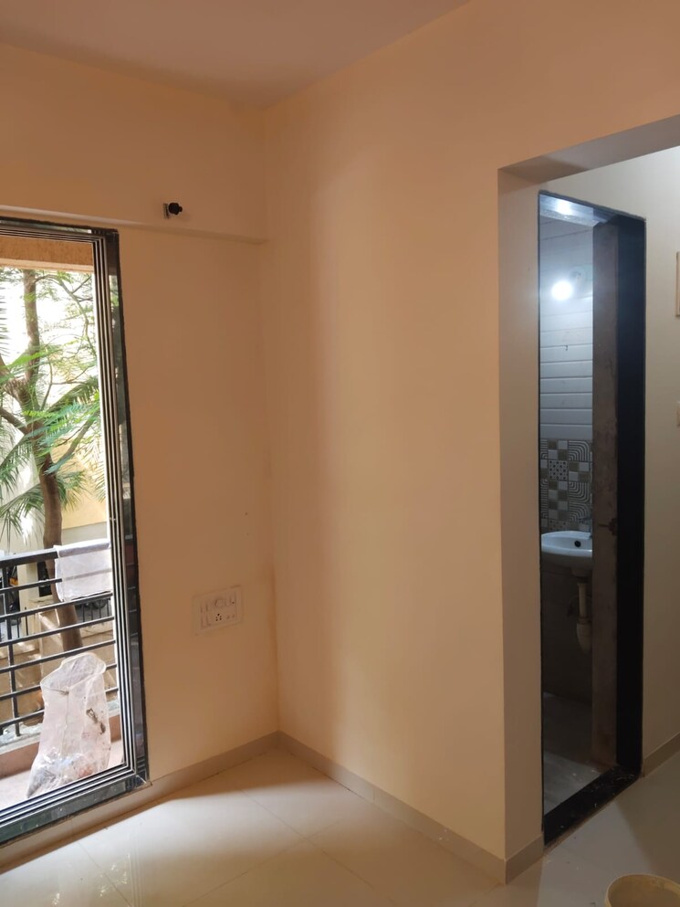Room, raunak-heights 1 Bedroom 405 Sq.Ft. Apartment In Ghodbunder Road Thane 9299600