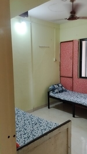 Bedroom in 1 BHK Apartment at Surobhi Kunj, Tingre Nagar – for Rent