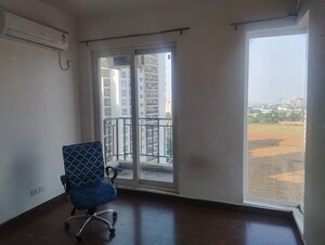 Room in 3 BHK Apartment at Umang Winter Hills, Sector 77 – for Rent