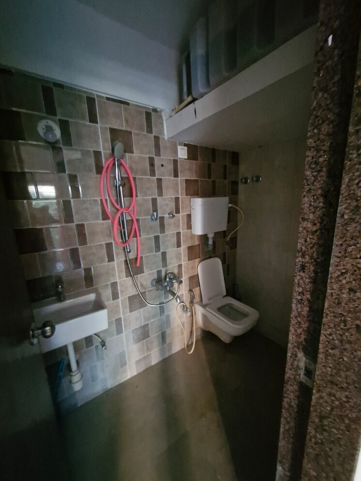 Bathroom, bachraj-landmark 1 Bedroom 412 Sq.Ft. Apartment In Virar West Palghar 9299639