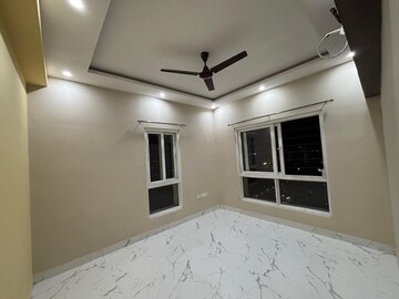 Room in 3 BHK Apartment at Mani Casa, New Town – for Rent