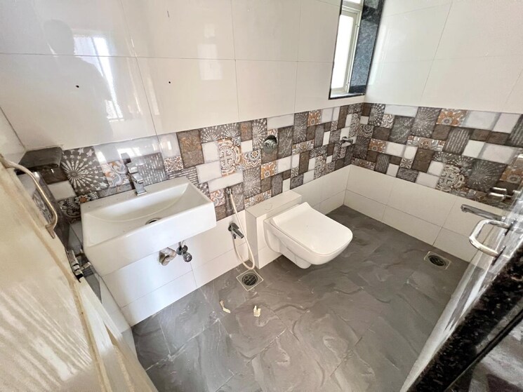 Attached Bathroom, swaroop-residency 2 Bedroom 810 Sq.Ft. Apartment In Ghatkopar East Mumbai 9299656