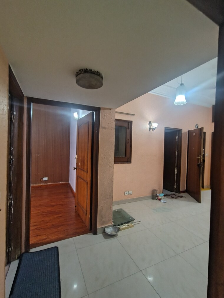 undefined, malviya nagar 3 Bedroom 2700 Sq.Ft. Builder Floor In Malviya Nagar Delhi 9299673
